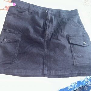 Aritzia mini cargo skirt